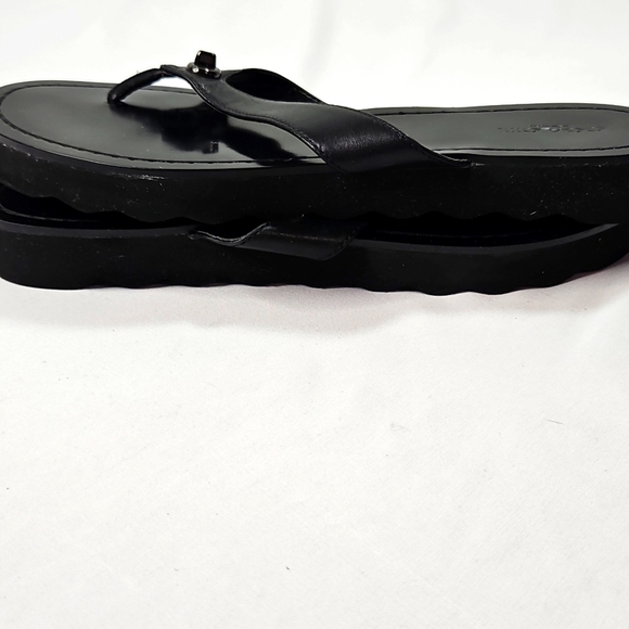 Coach Womens Shelly Black Leather Turnlock Slip On Thong Flip Flop Sandals Sz 38 - Picture 6 of 8